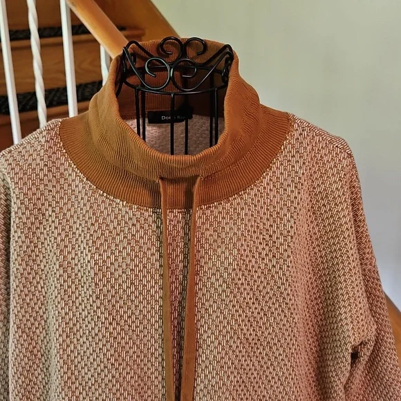 👚Doe & Rae Mustard and Cream Knit Sweater - Picture 2 of 8